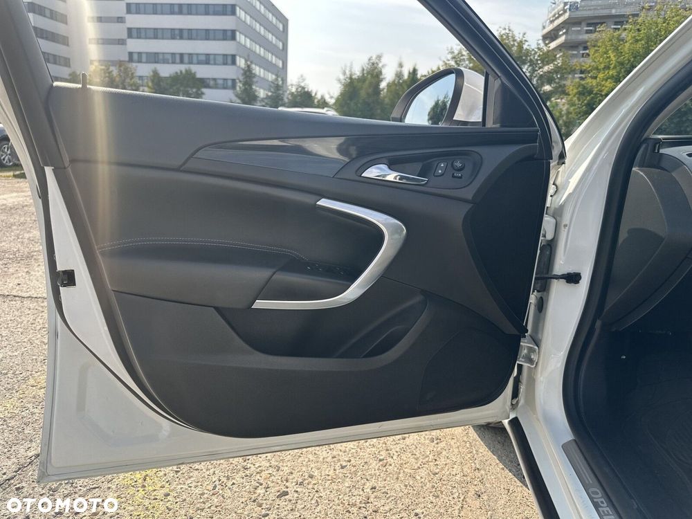 Opel Insignia 1.6 T Cosmo - 11