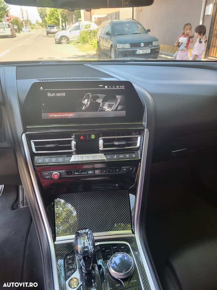 BMW Seria 8 840i - 8