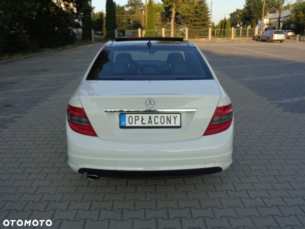 Mercedes-Benz Klasa C 180 Kompressor Avantgarde - 17
