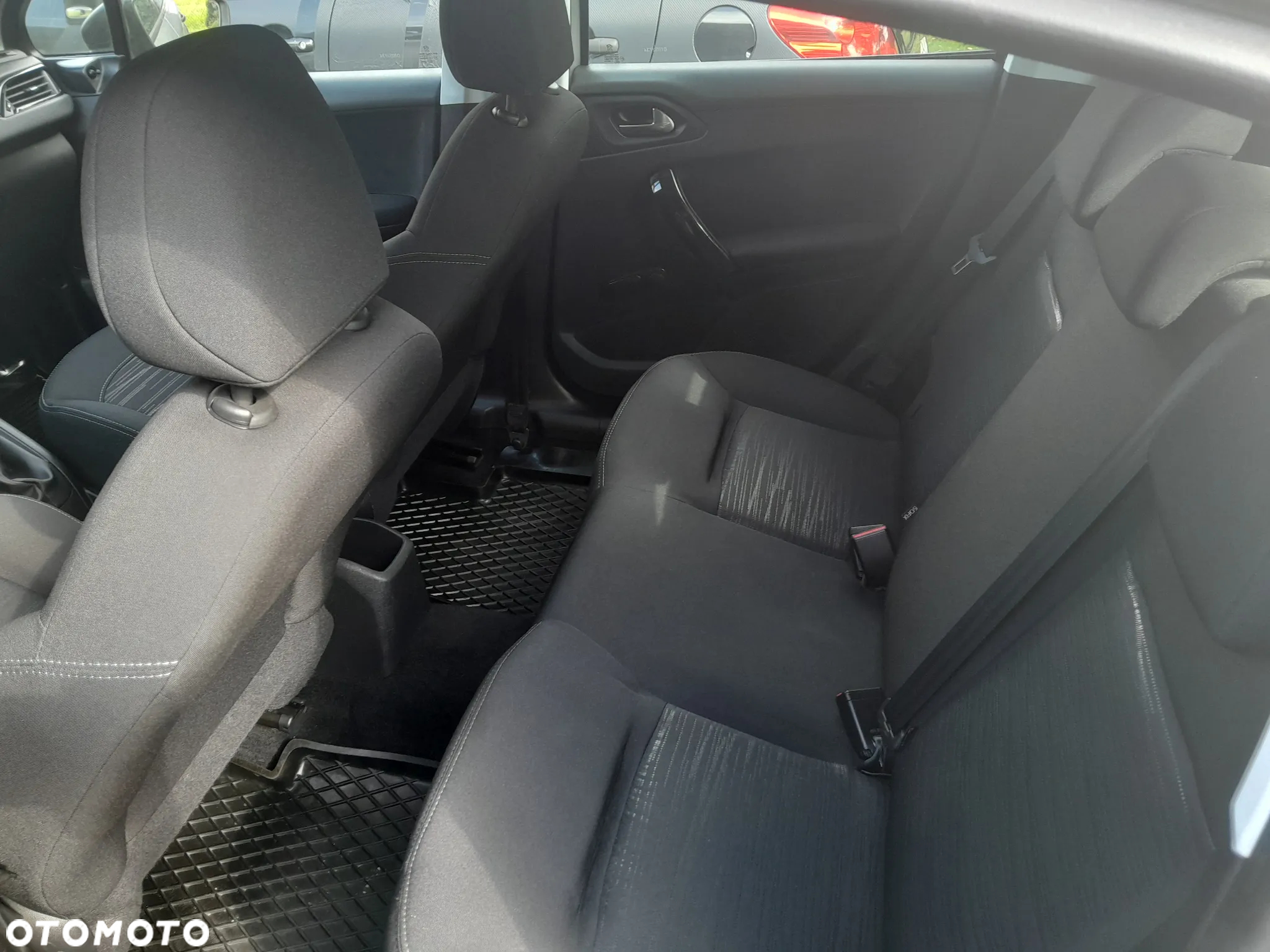 Peugeot 208 1.4 HDi Active - 3