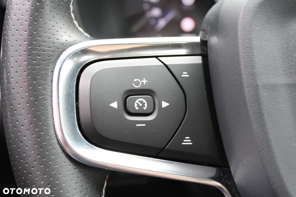 Volvo XC 40 - 15