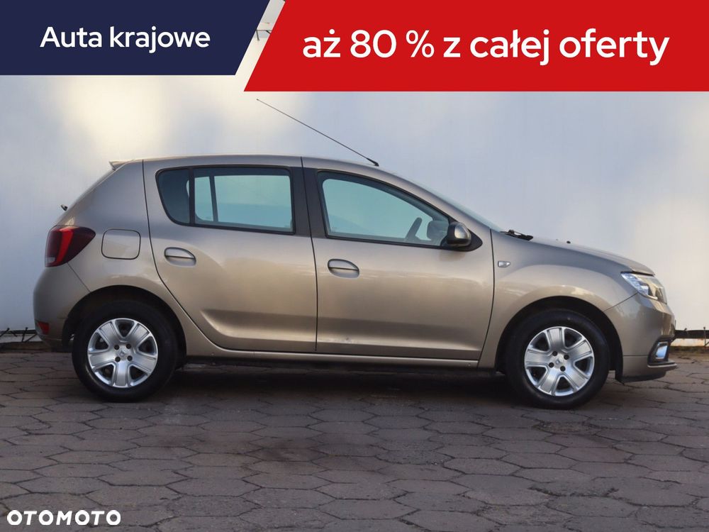 Dacia Sandero - 8