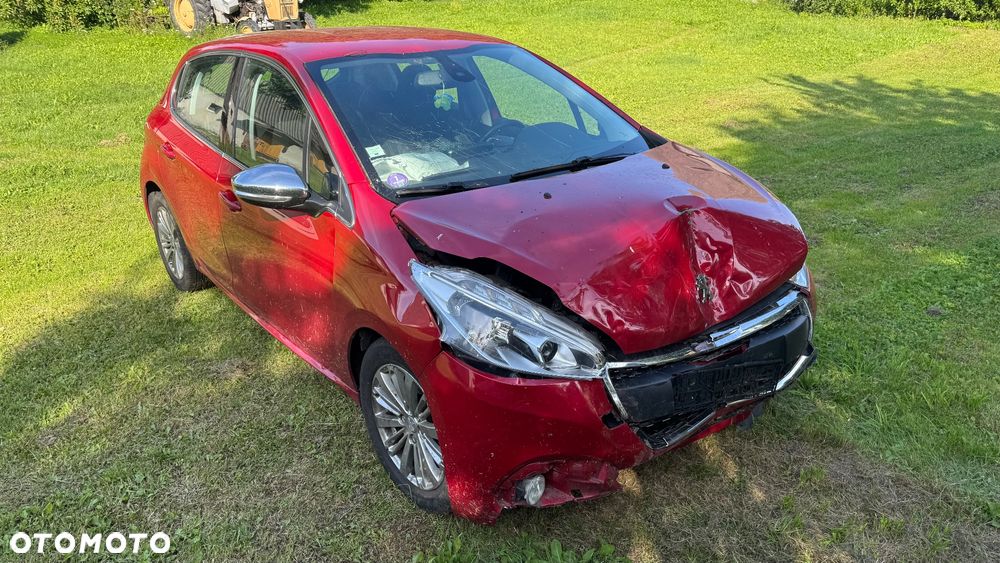 Peugeot 208 1.2 PureTech GPF Allure S&S - 2