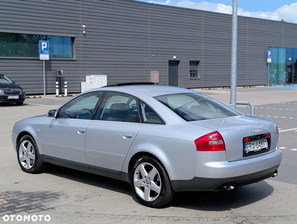 Audi A6 Limousine 2.5 TDI Quattro Tiptr - 12