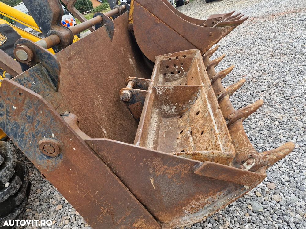 JCB 3cx - 6