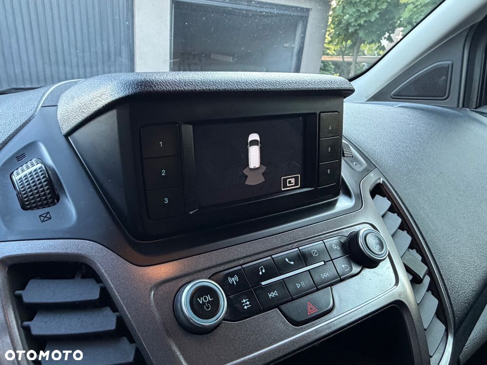 Ford Transit Connect - 13