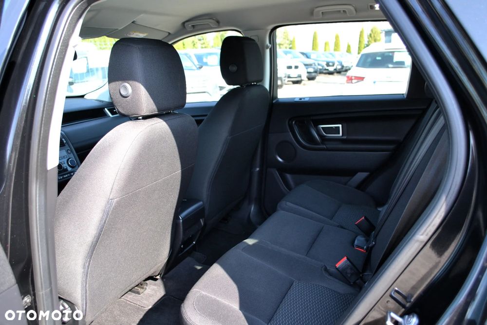 Land Rover Discovery Sport D150 - 11