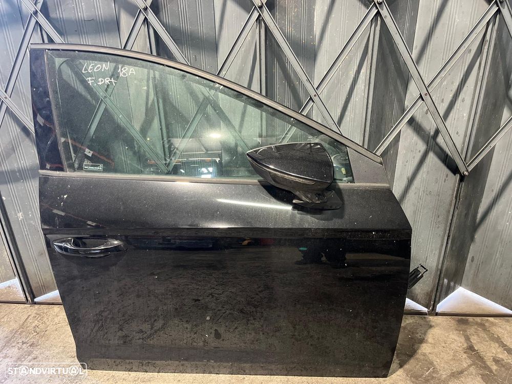 Porta frente direita Seat Leon 2017 - 1