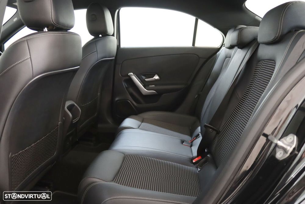 Mercedes-Benz A 250 Limousine - 15