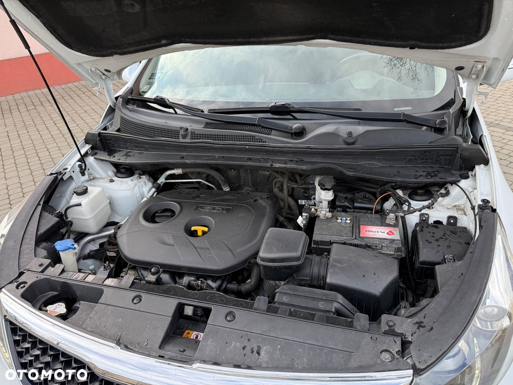 Kia Sportage 2.0 CVVT 4WD Spirit - 27