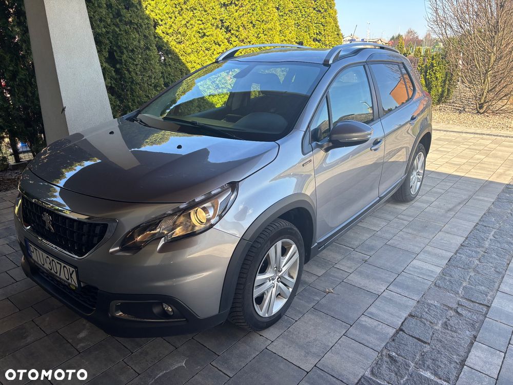 Peugeot 2008 PureTech 110 Style - 2