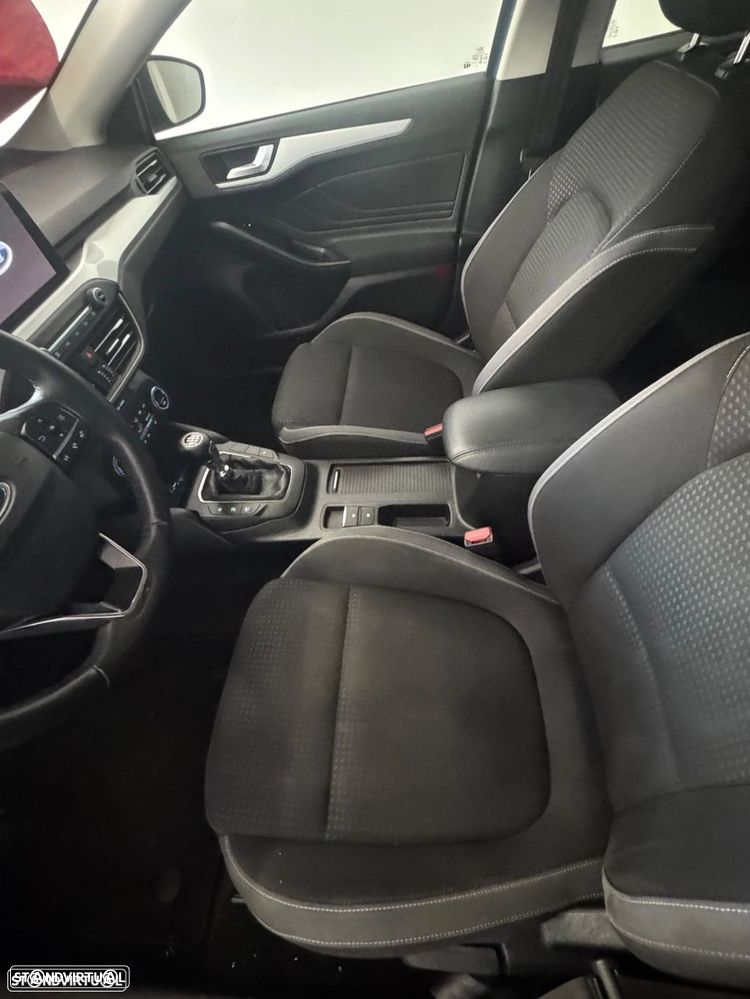 Ford Focus SW 1.0 EcoBoost S&S COOL&CONNECT - 10