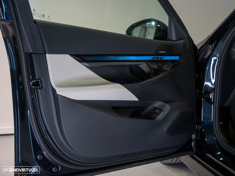 BMW i5 eDrive40 Pack Desportivo M Pro - 19