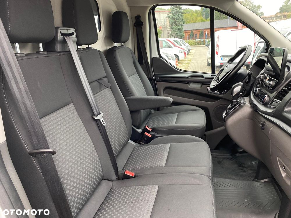 Ford TRANSIT CUSTOM - 16