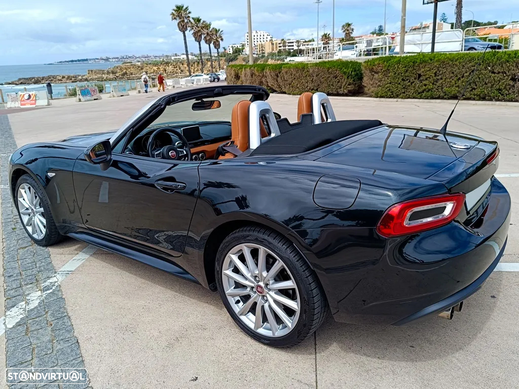 Fiat 124 Spider 1.4 MultiAir Turbo - 11