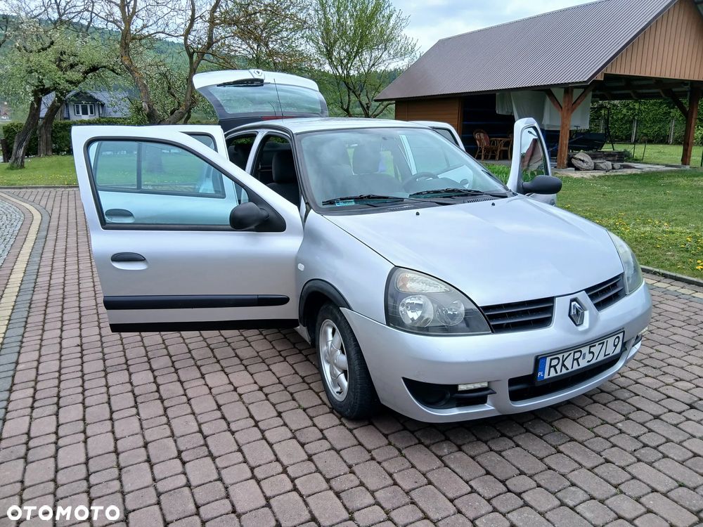 Renault Clio - 1