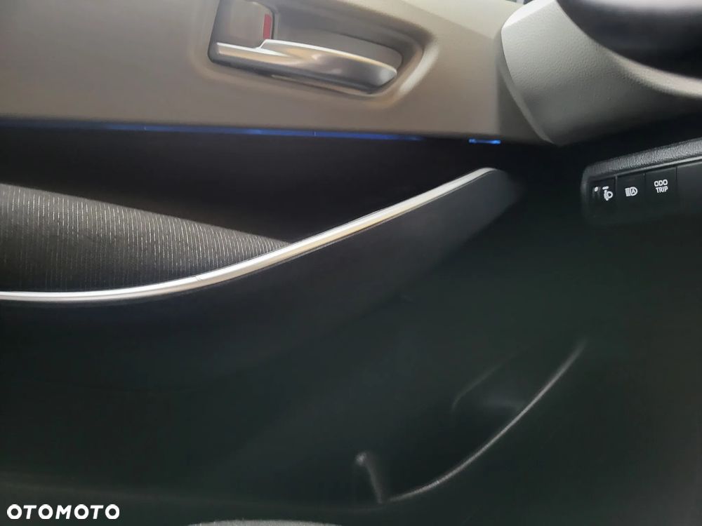 Toyota Corolla - 22