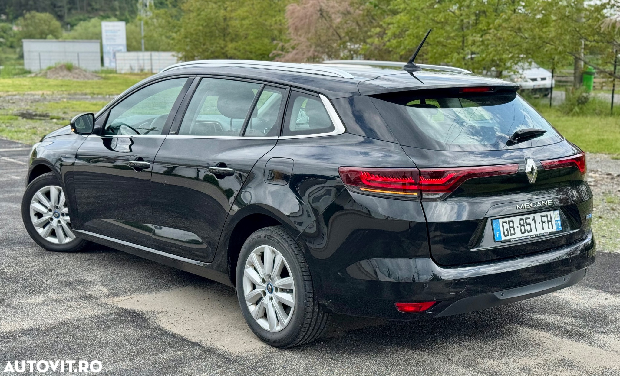 Renault Megane Grandtour E-TECH Plug-in 160 BUSINESS EDITION - 2