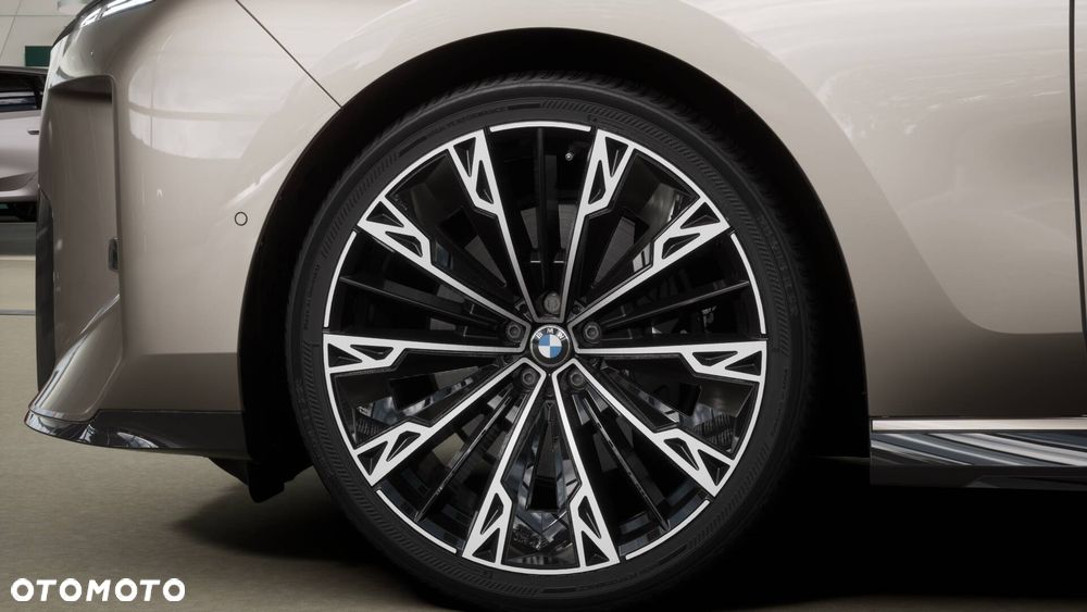 BMW Seria 7 740 xDrive mHEV sport - 13