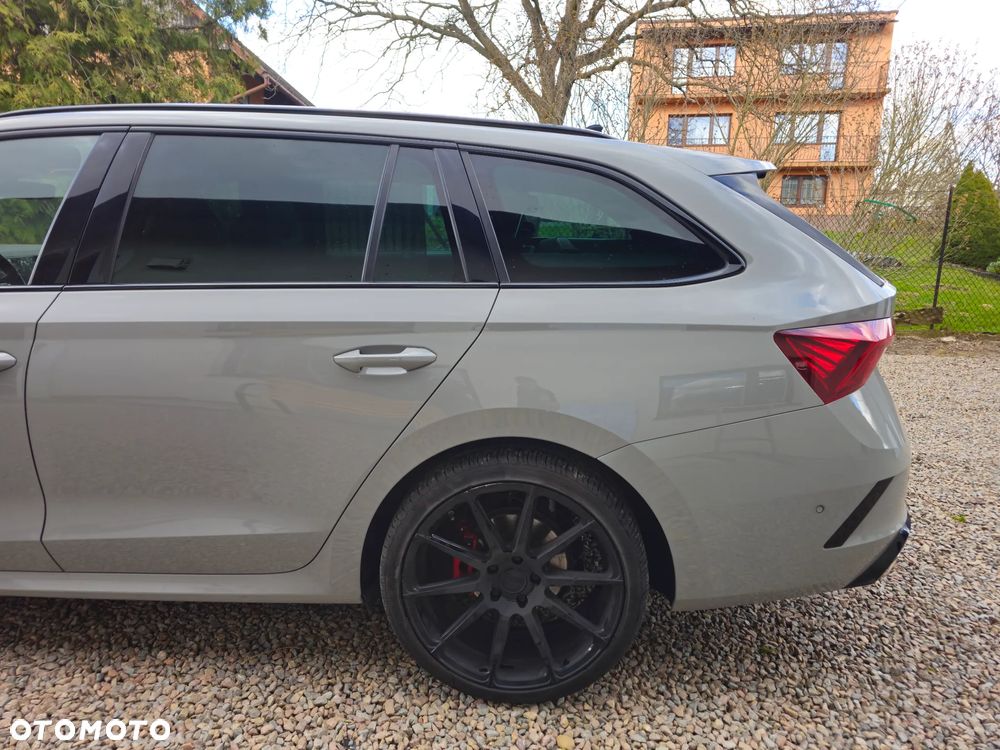 Skoda Octavia 2.0 TDI DSG 4x4 RS - 30