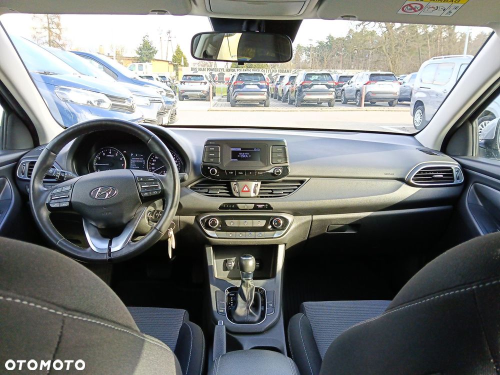 Hyundai i30 1.0 T-GDI Classic + DCT - 12