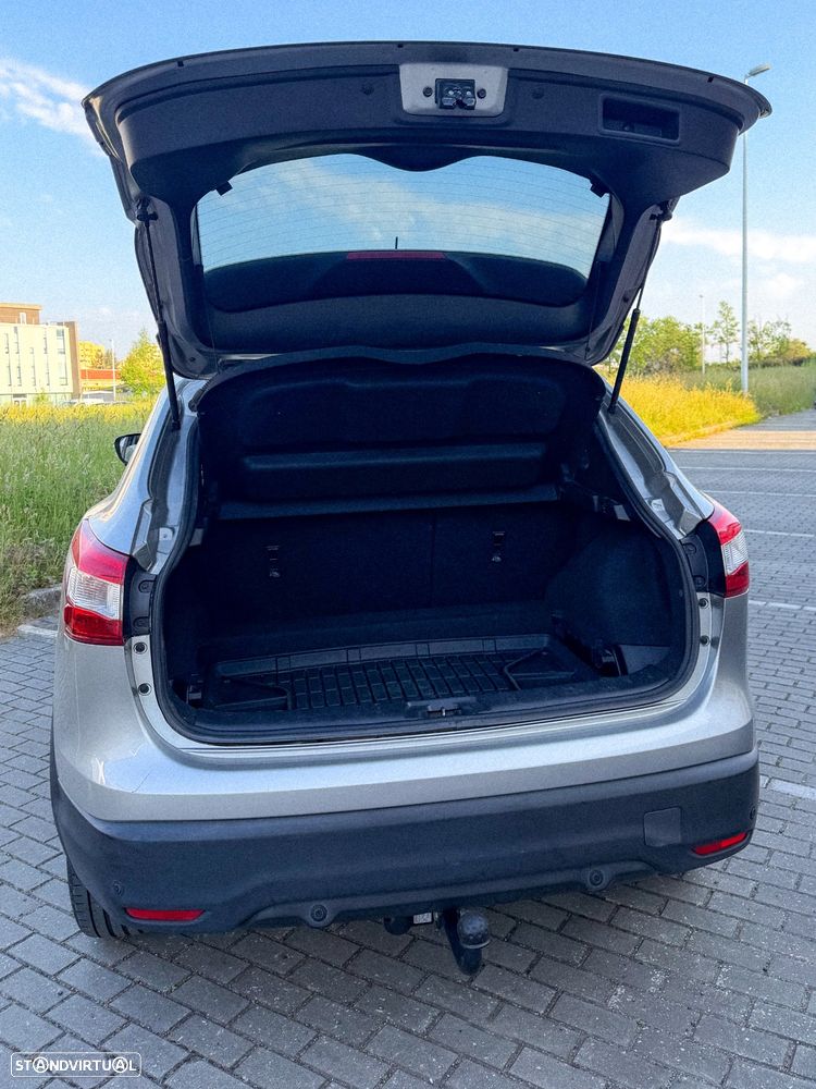 Nissan Qashqai 1.6 dCi Tekna Premium Pele S P.Preta - 4