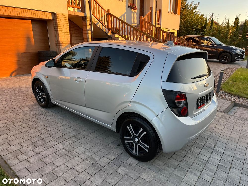 Chevrolet Aveo - 3