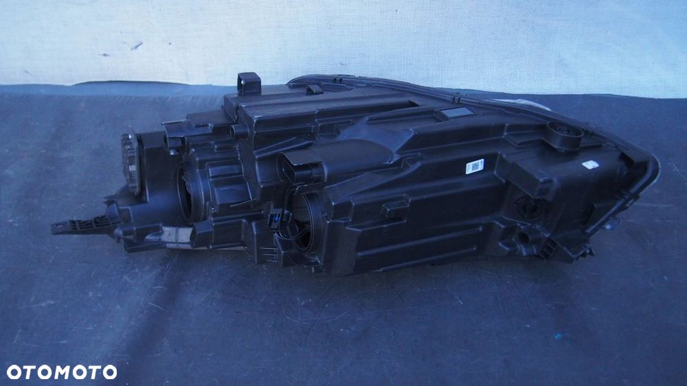 lampa ford kuga mk4 oe 90187826 (prawa) - 10