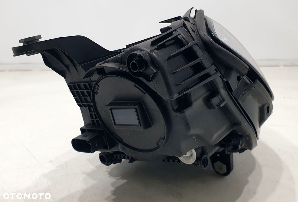 Mercedes GLE W167 Reflektor Prawy A1679068409 - 2