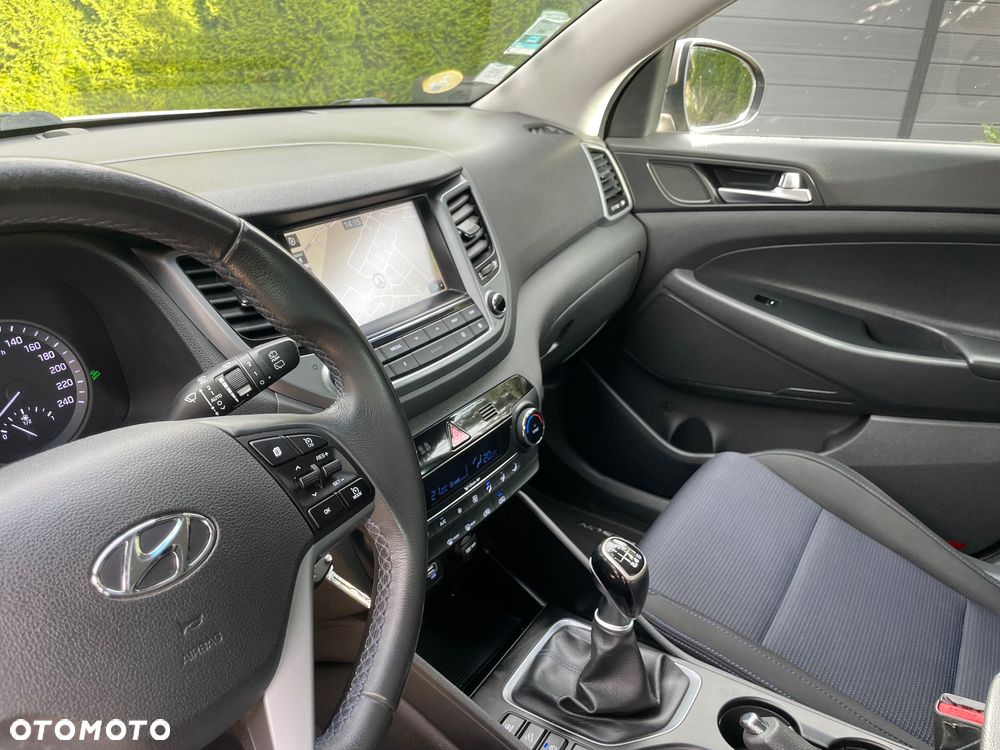 Hyundai Tucson blue 1.7 CRDi 2WD Classic - 11