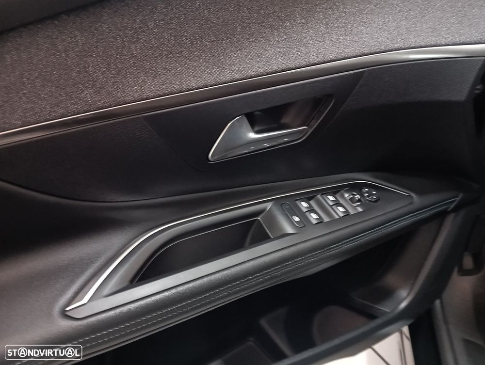 Peugeot 3008 1.5 BlueHDi Allure - 12