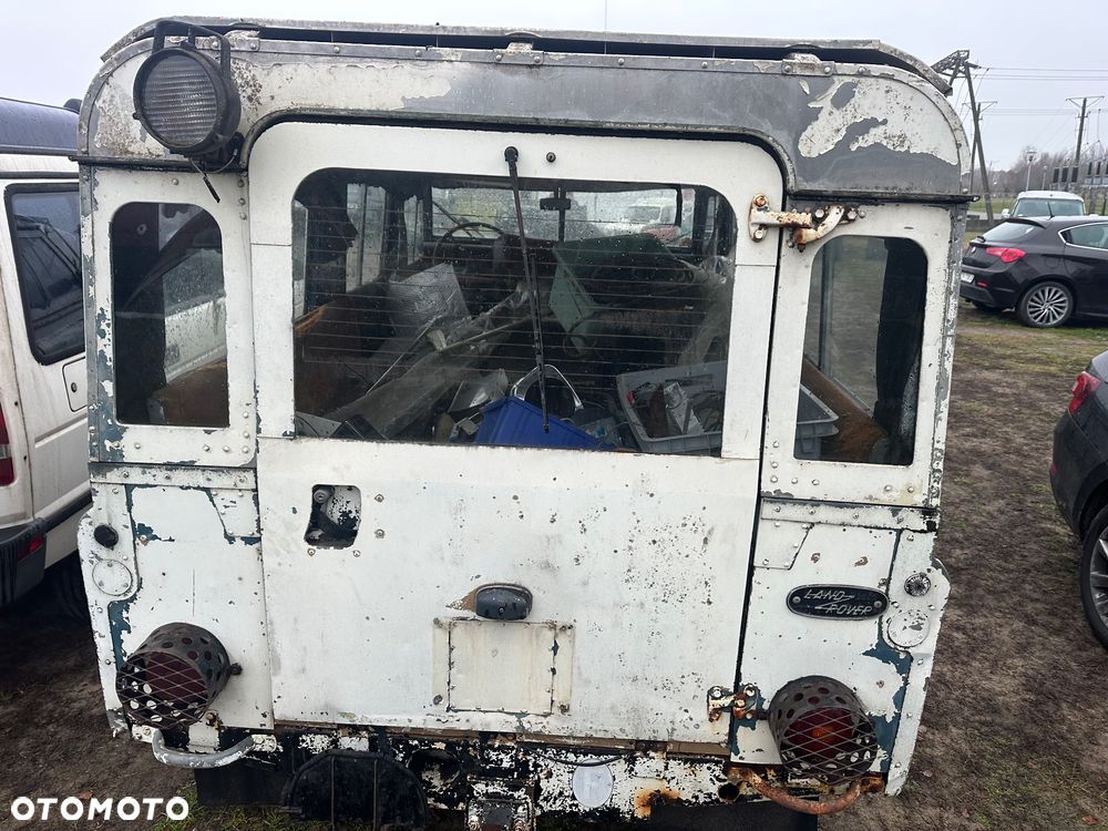 Land Rover Defender - 3