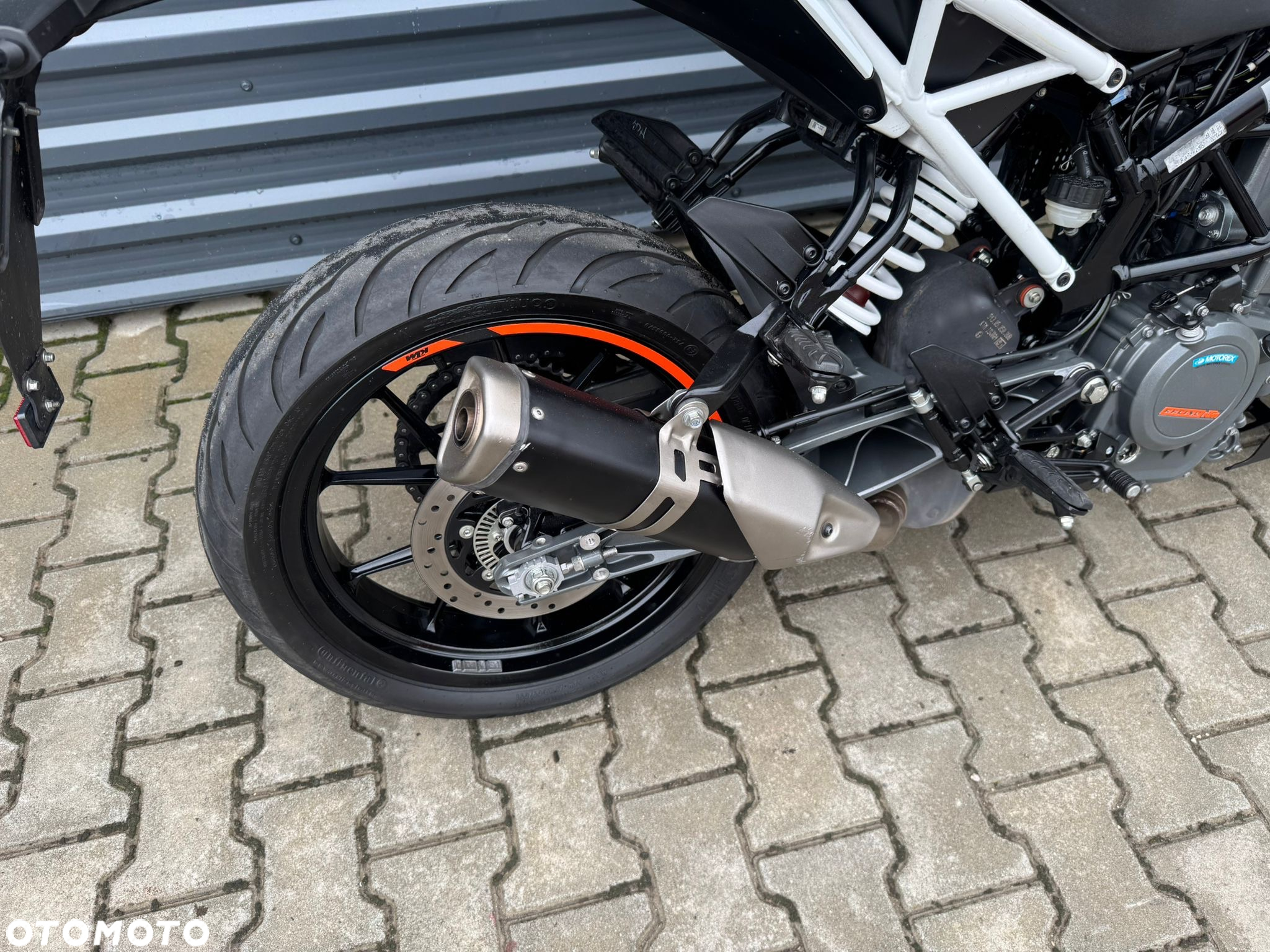KTM Duke - 19