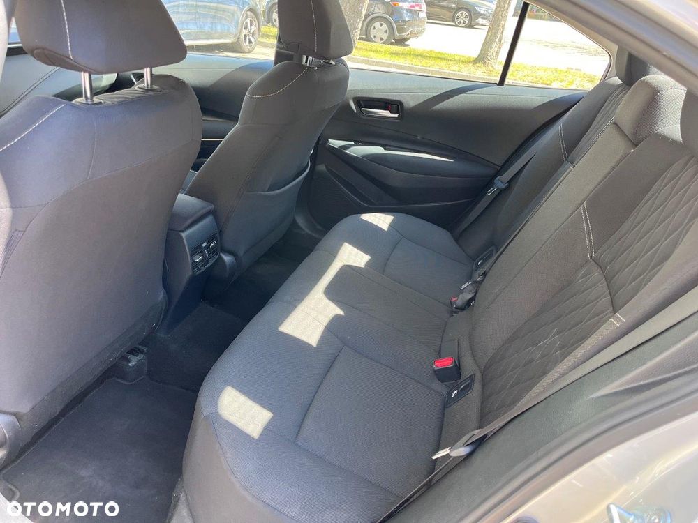 Toyota Corolla 1.6 Comfort - 12