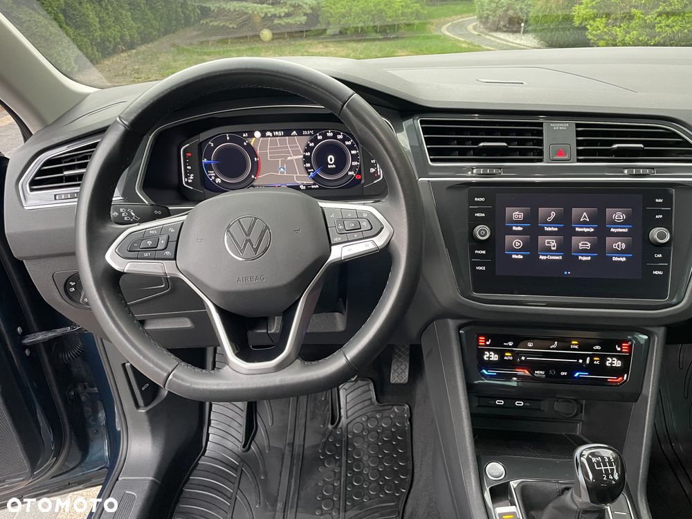 Volkswagen Tiguan 2.0 TDI SCR Life - 16