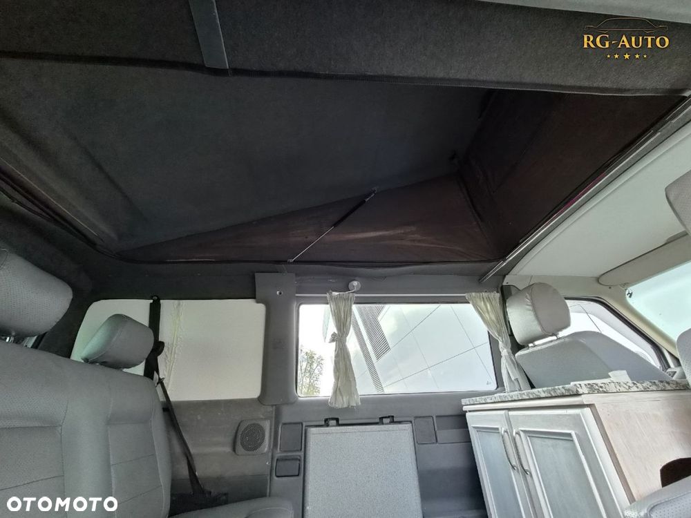 Volkswagen Transporter - 25
