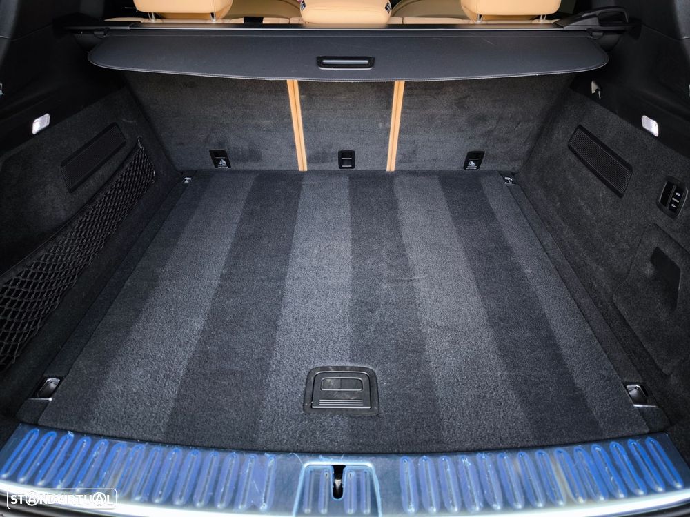 Porsche Cayenne - 29