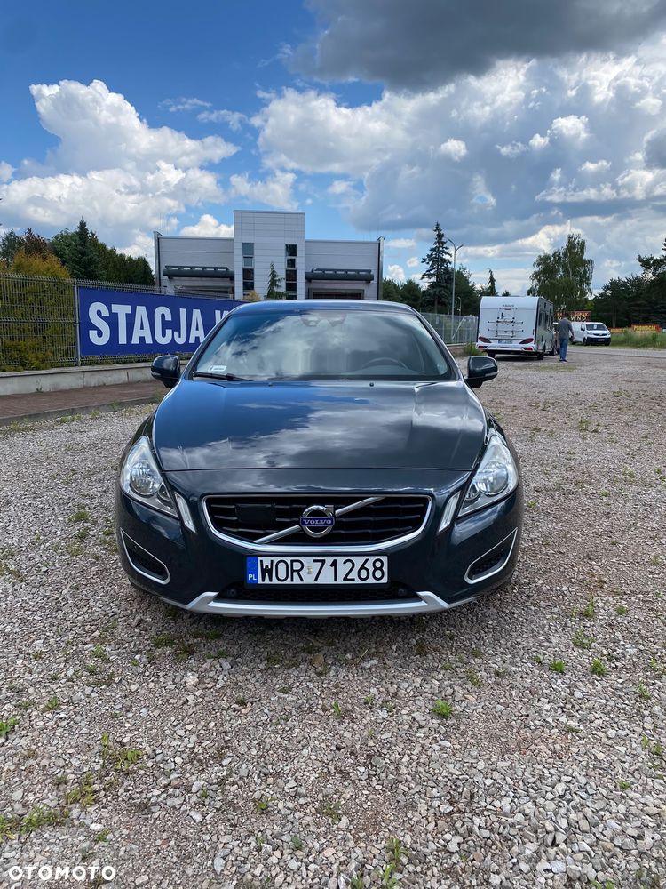 Volvo V60 D3 Geartronic Summum - 3