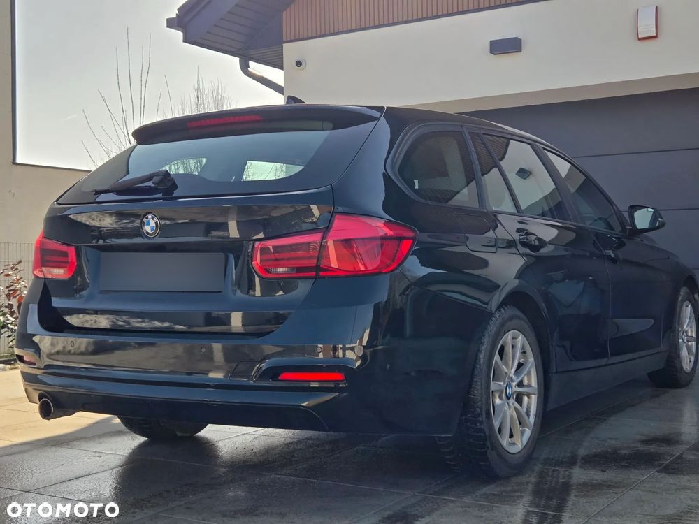 BMW Seria 3 318d - 4