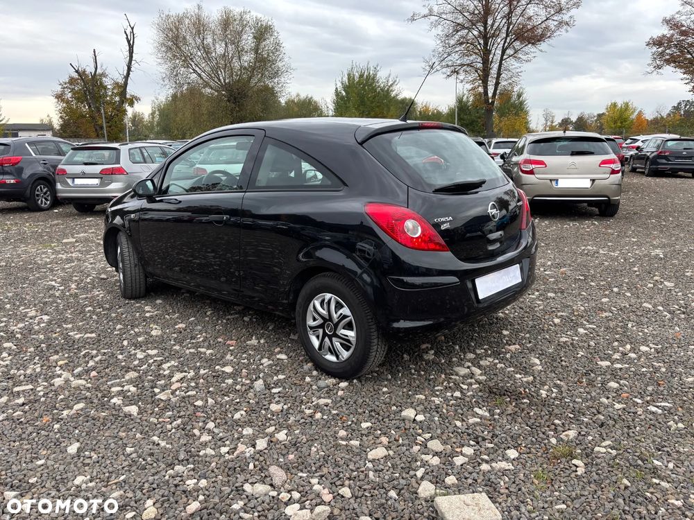 Opel Corsa 1.2 16V Color Edition - 4
