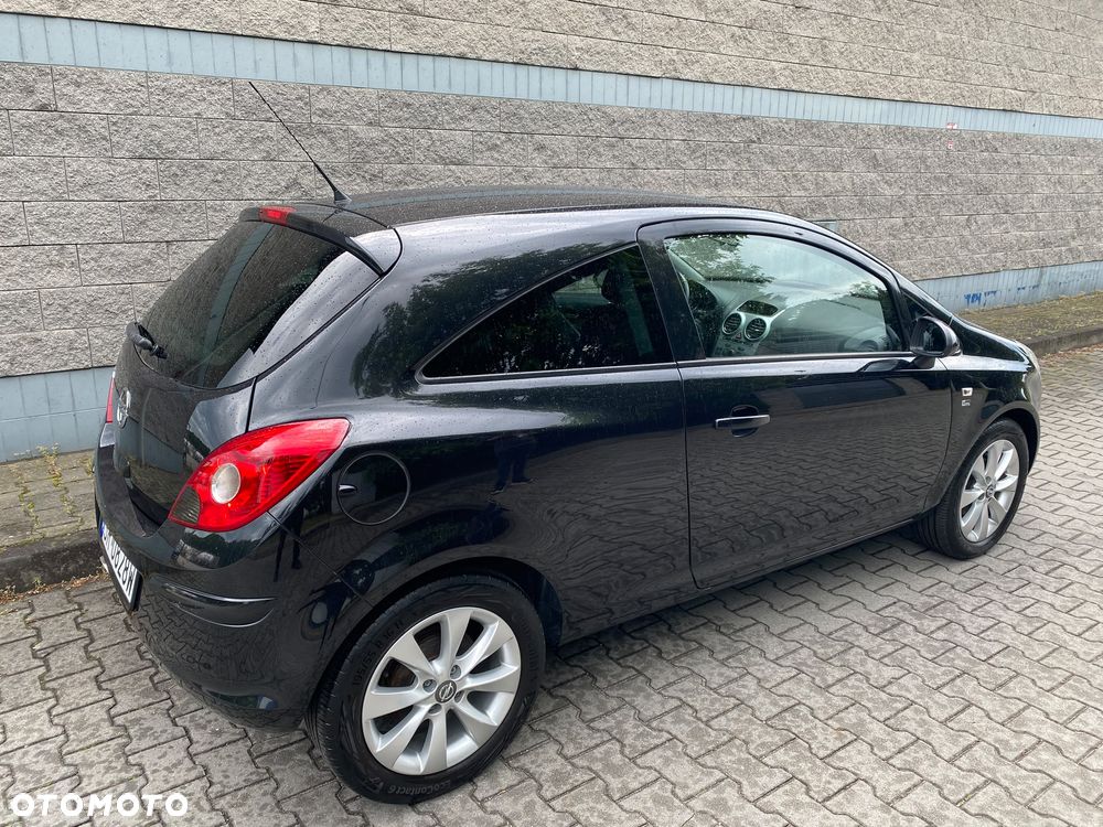 Opel Corsa 1.4 16V EcoFLEX Start-Stop 150 Jahre - 4