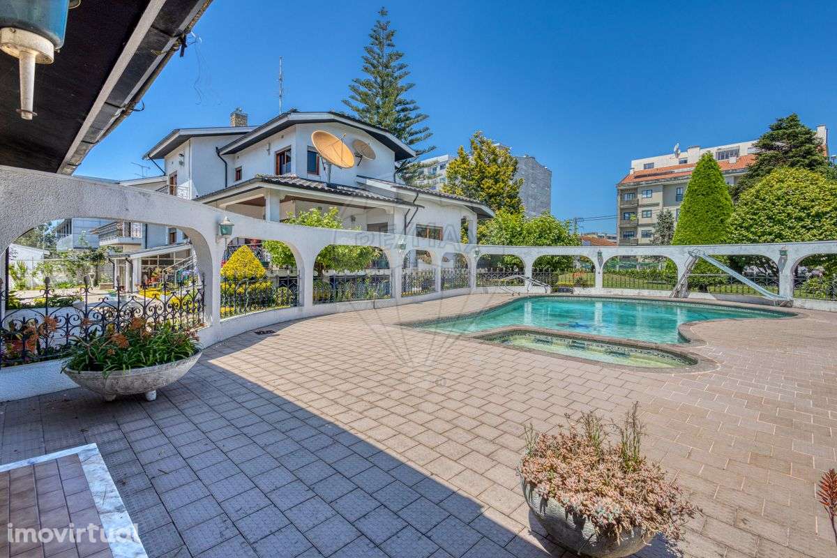 Moradia T6 para venda - Grande imagem: 2/49