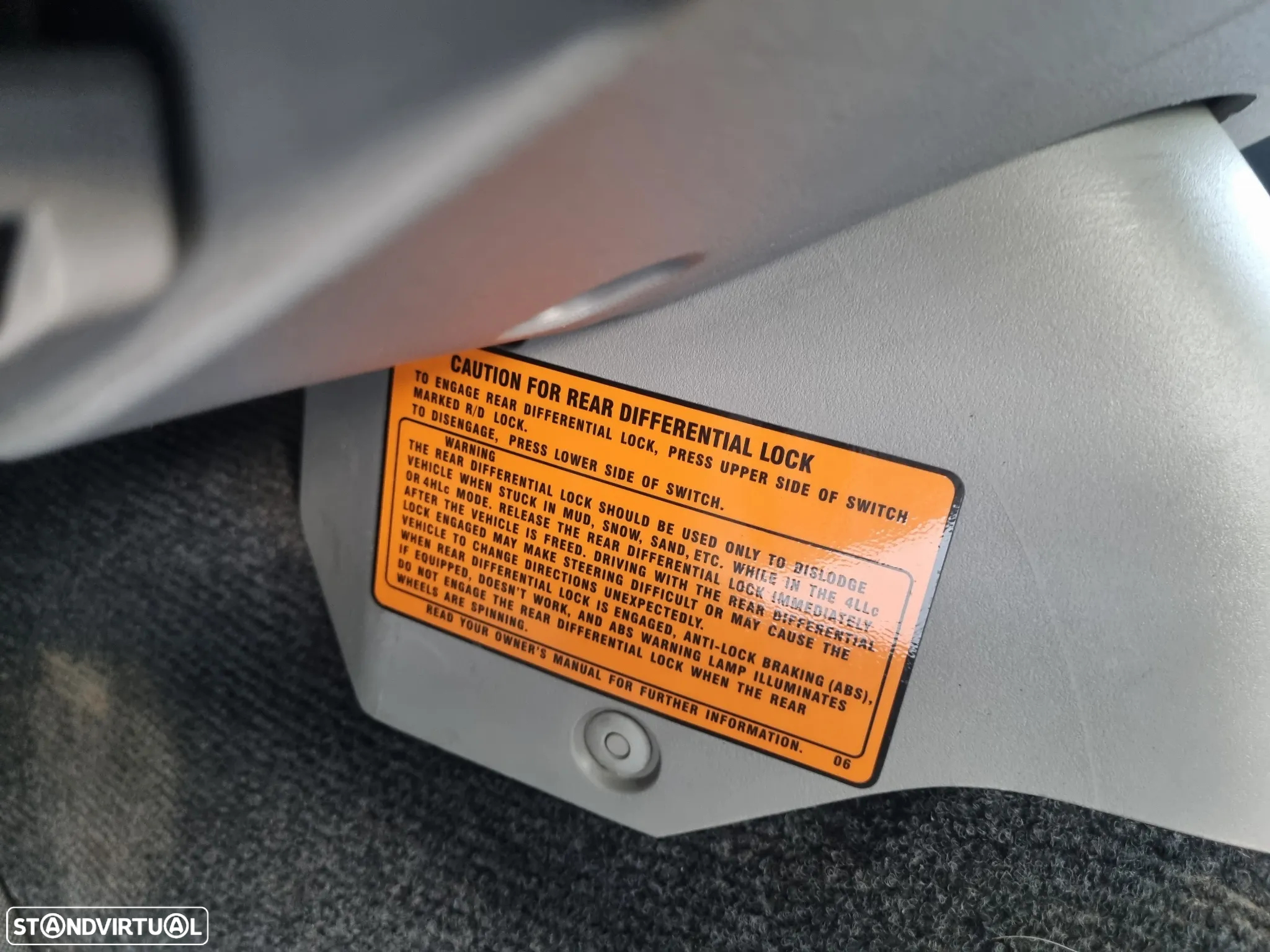 Mitsubishi L200 2.5 DI-D CD Invite+ AC/ABS 4WD - 12