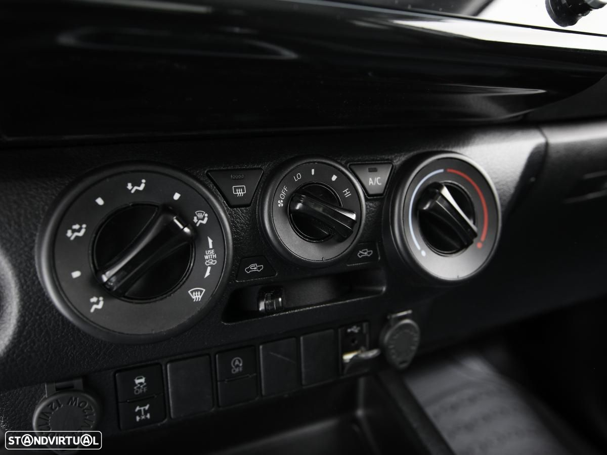 Toyota Hilux 2.4 D-4D 4WD Trial c/iva - 19