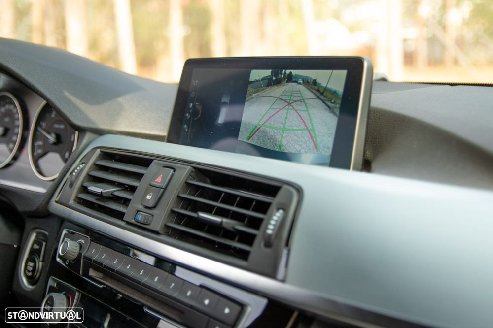 BMW 320 d Touring Line Sport Auto - 15