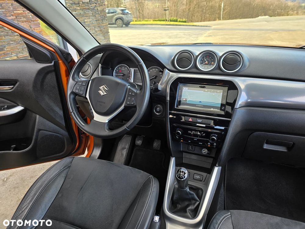 Suzuki Vitara 1.6 (4x4) Allgrip Comfort+ - 16