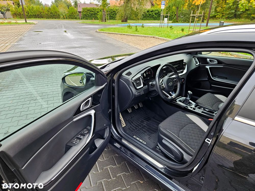 Kia Ceed SW 1.4 T-GDI OPF GT Line - 21