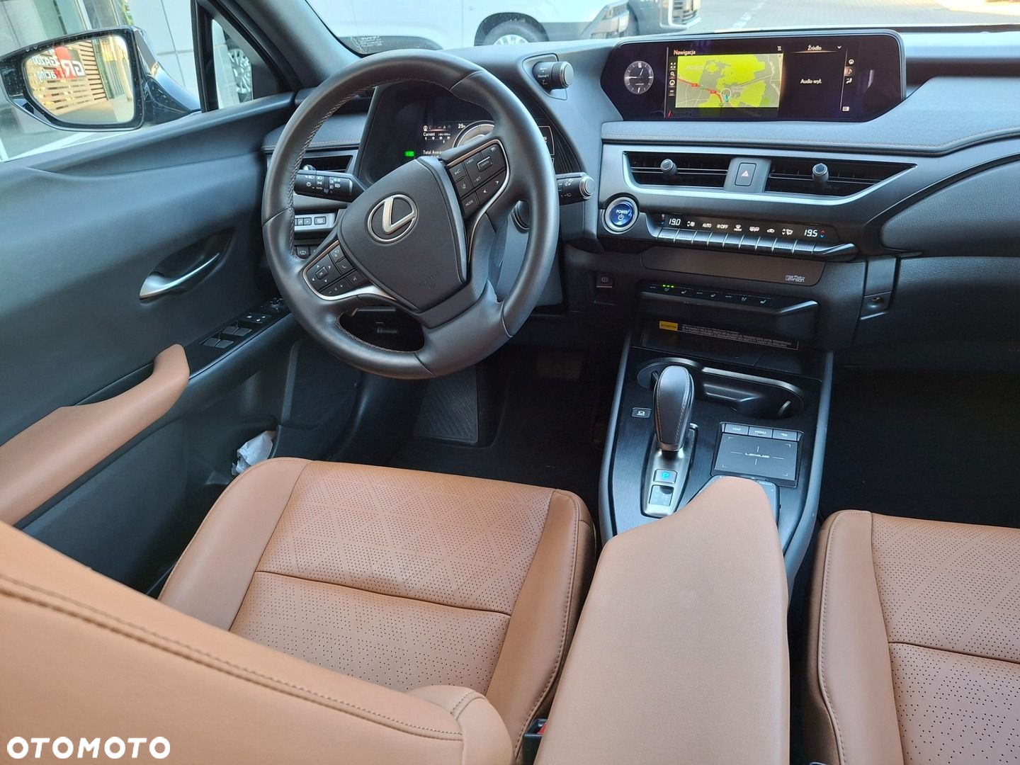Lexus UX - 13