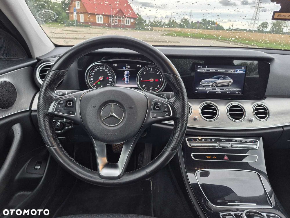 Mercedes-Benz Klasa E - 7