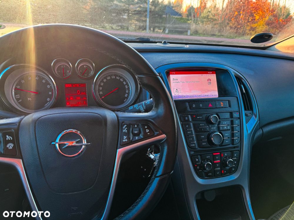 Opel Astra 1.4 Turbo Design Edition - 30